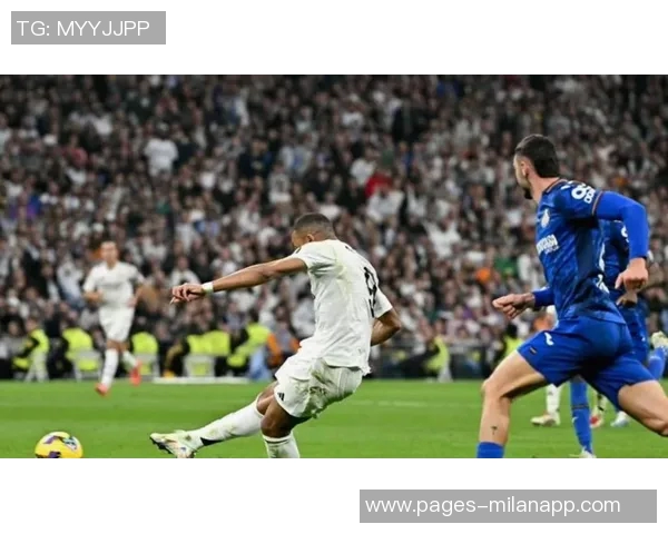 行云流水般的配合卡马文加脚后跟妙传居莱尔助攻姆巴佩双响成就精彩瞬间 行云流水般的配合卡马文加脚后跟妙传居莱尔助攻姆巴佩双响成就精彩瞬间